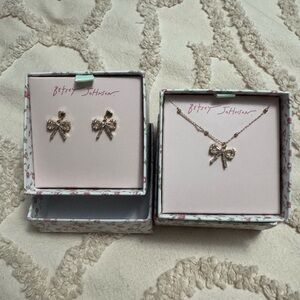 Betsey Johnson Gold Bow Earrings and Necklace Set